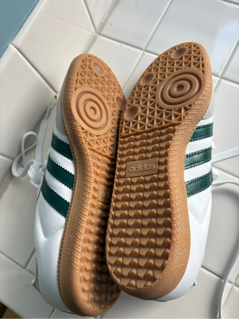 NWOB Adidas Women's Samba OG Shoe White / Collegiate Green JI2724 Size 10